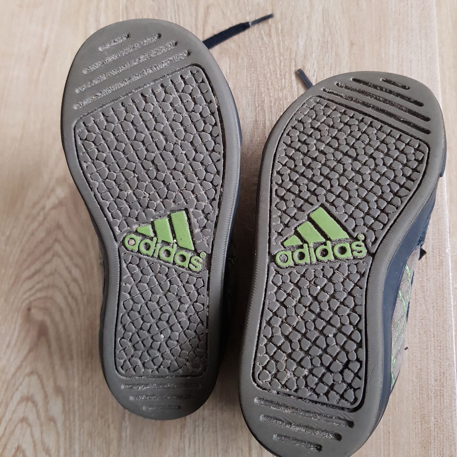 Buty Adidas buciki trzewiki półbuty  wiosenne chłopięce 24