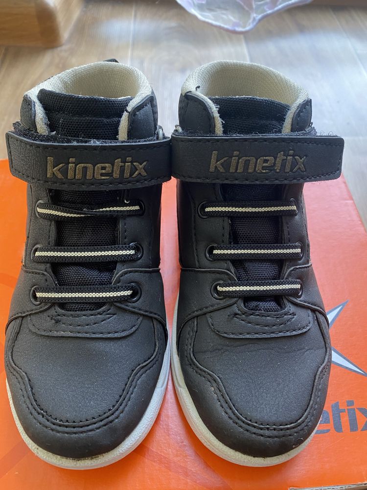 Ботинки для девочки Kinetix