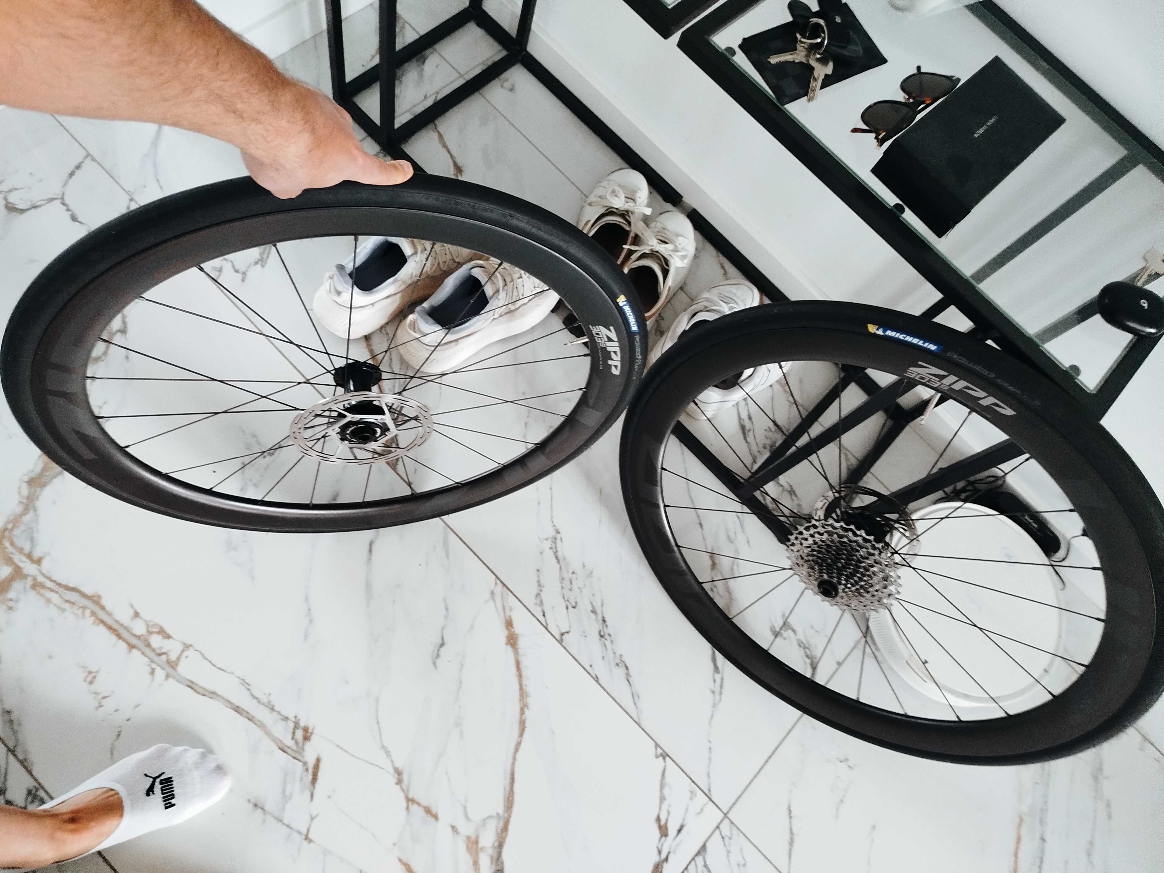 Koła karbowane Zipp 303s