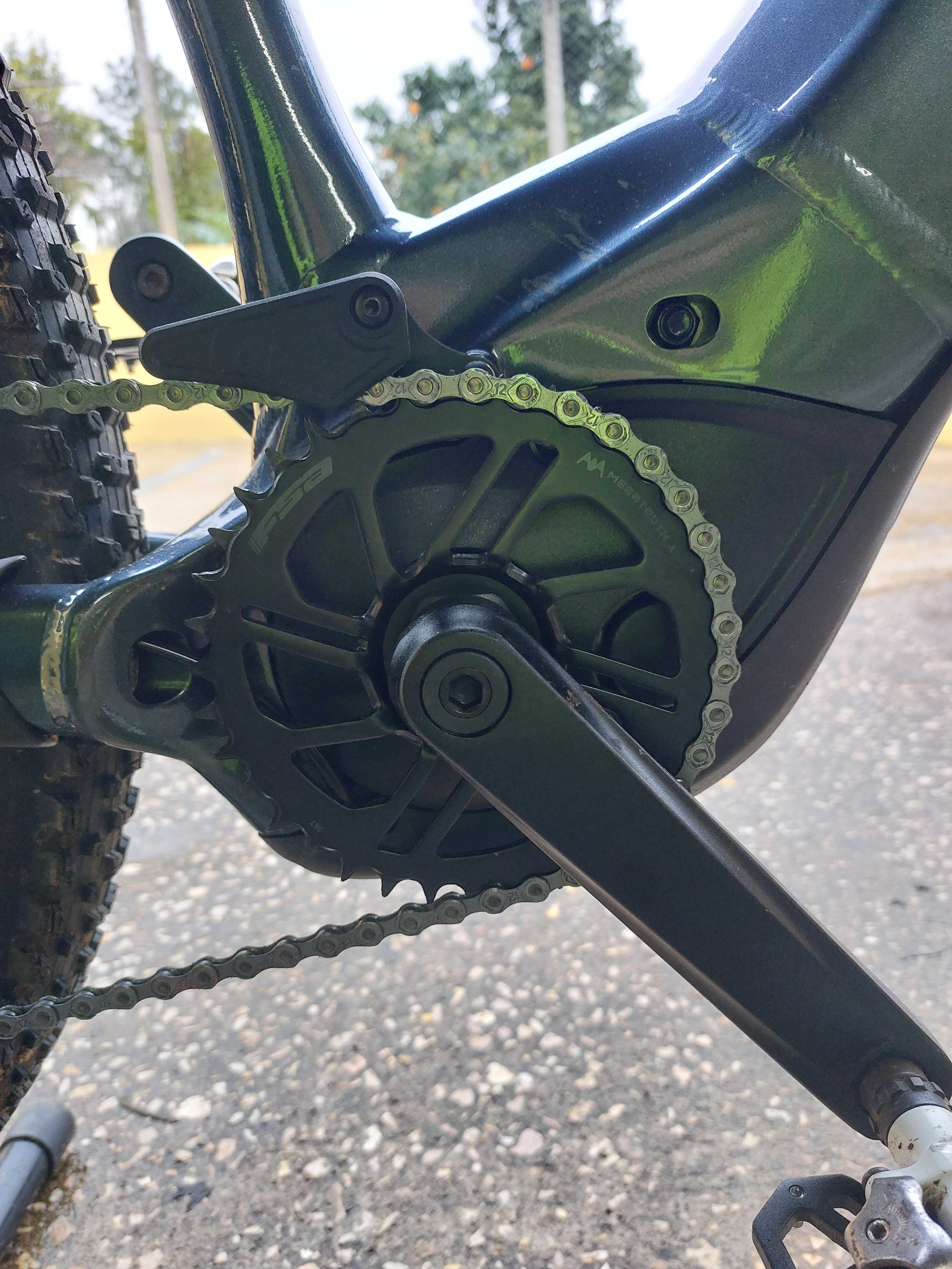 Bicicleta de btt, marca Giant, modelo fathom, tamanho s