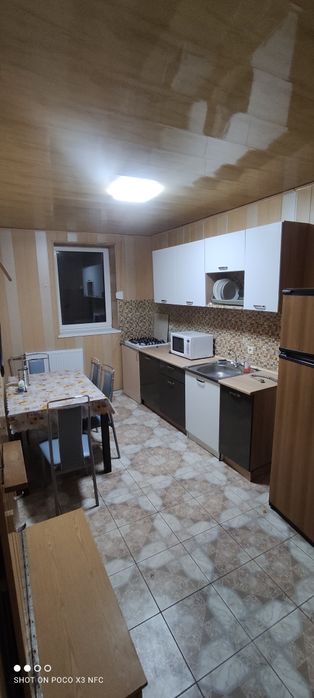 Без % сдаётся 2к дом  для семьи до 4 человек.