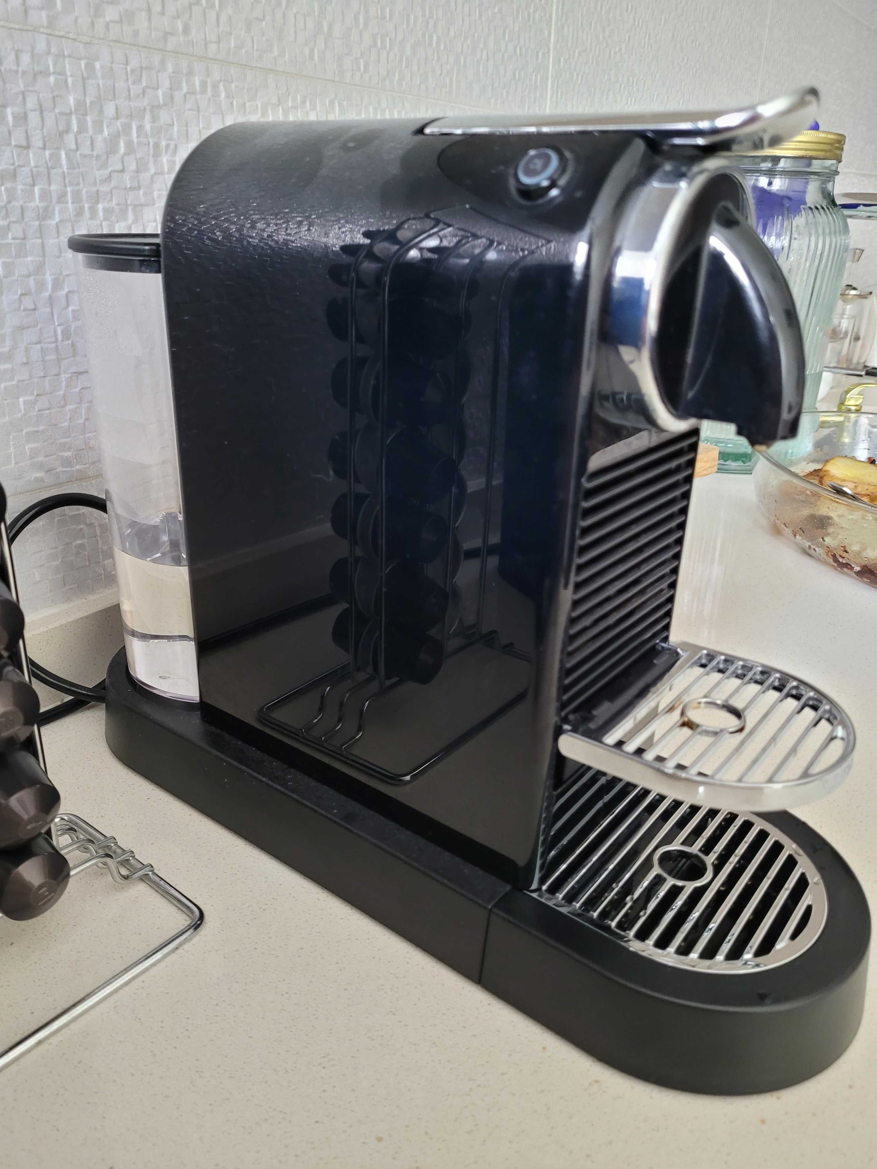 Maquina de café Nespresso