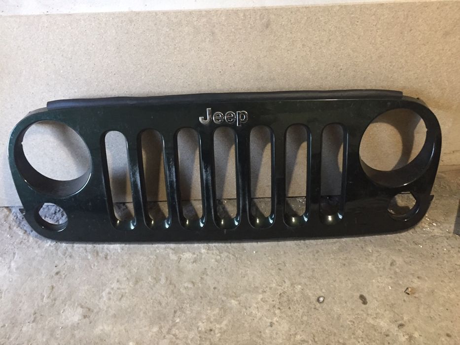 Jeep Wrangler решітка