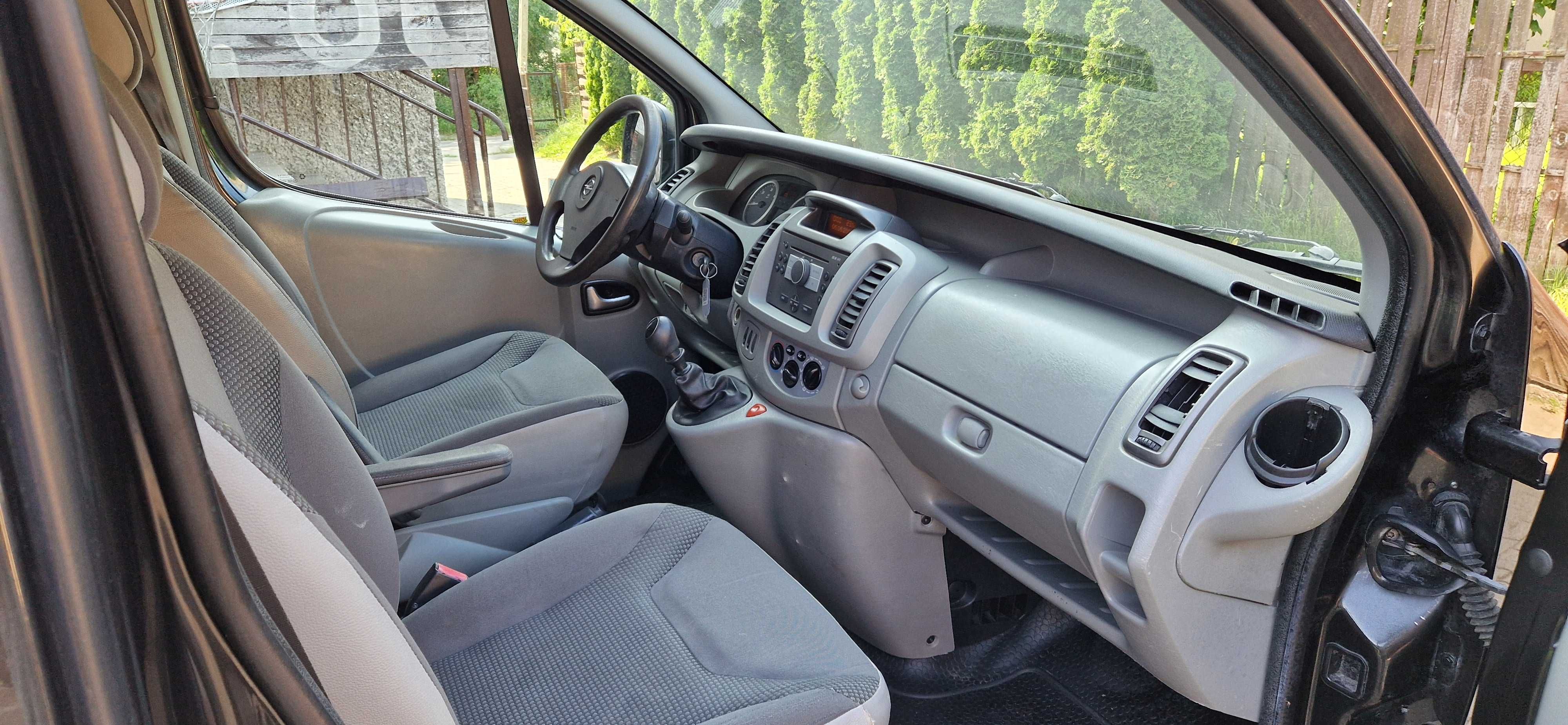 Opel vivaro 5 osob