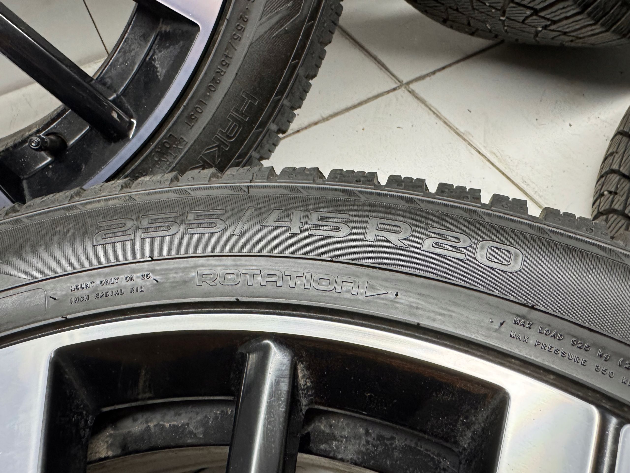 Kola Felgi 20 Volvo XC90 XC60 V90 r Design Oem Idealne