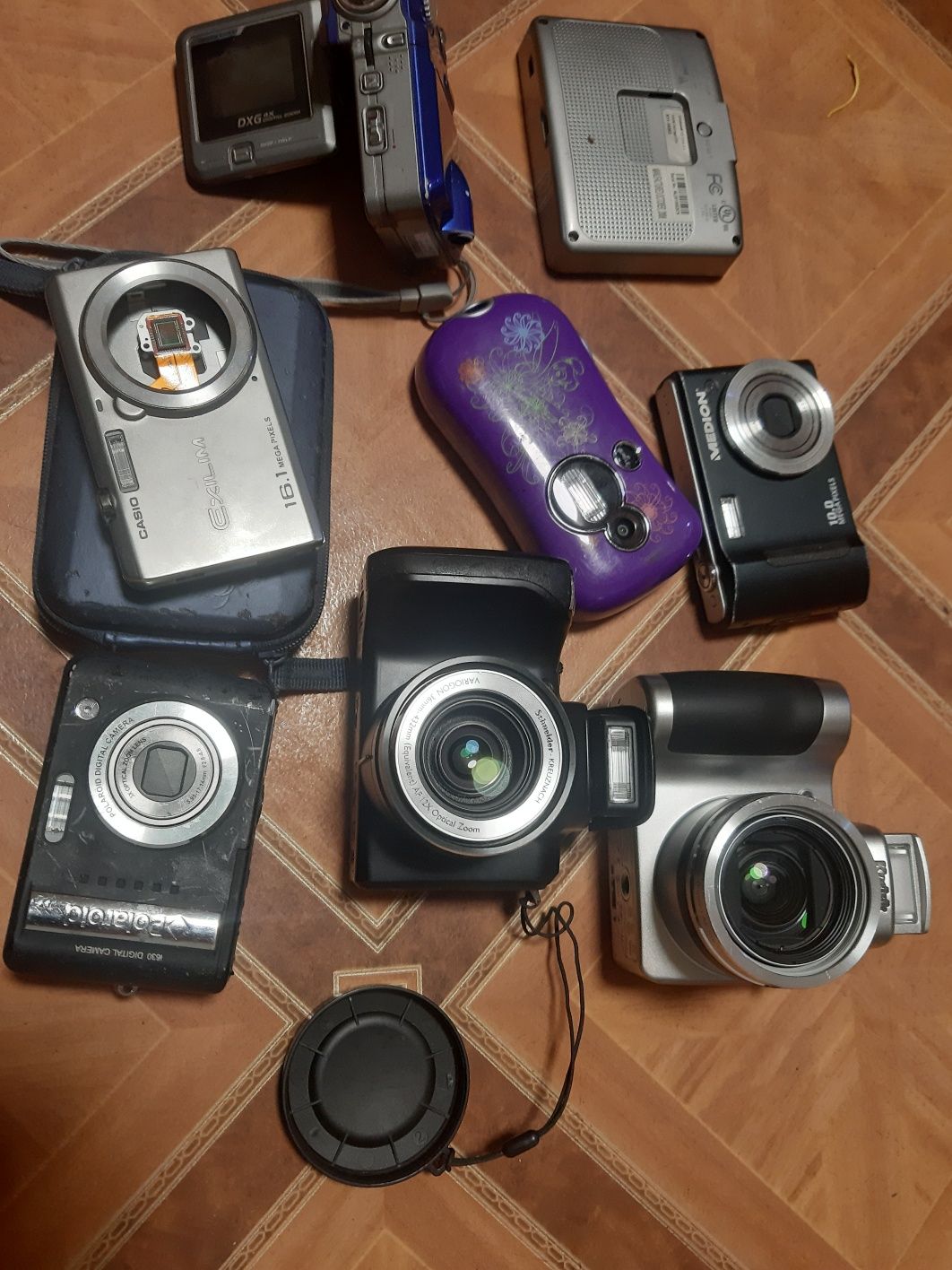 Продам 7 фотоаппаратов привезены с германии