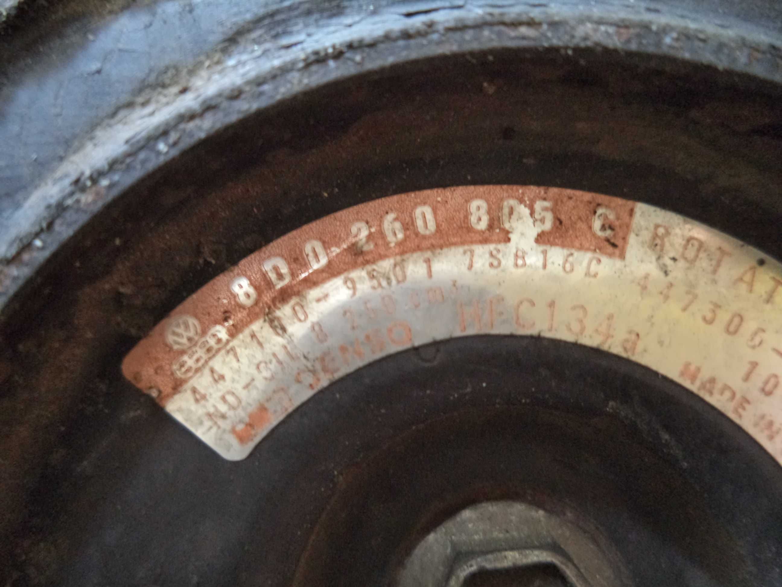 Компрессор кондиционера Volkswagen Passat B5 Audi A4 (B5) (2,3)