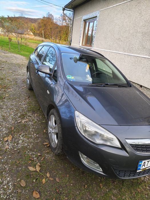 Опель Астра 2011 1.7дизель