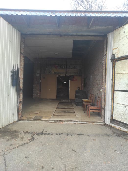 Продам гаражи под СТО