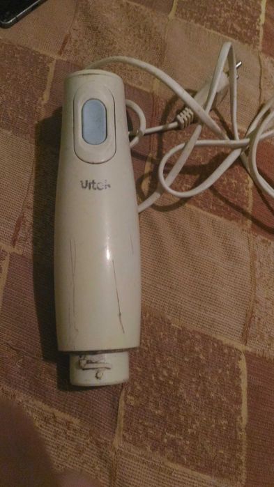 Блендер SATURN ST-FP9106
Блендер Vitek мотори