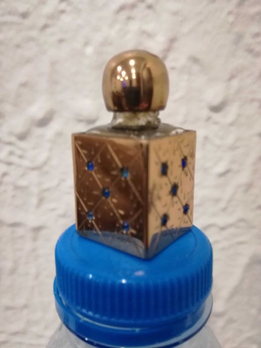 Snuff Bottle-Frasco Perf Miniatura Vidro Montado Metal  Cristais Azuis