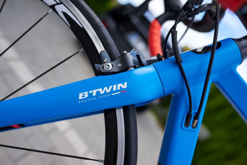 Rower B'TWIN ULTRA 720 AF szosa, CARBON widelec, 2 x11