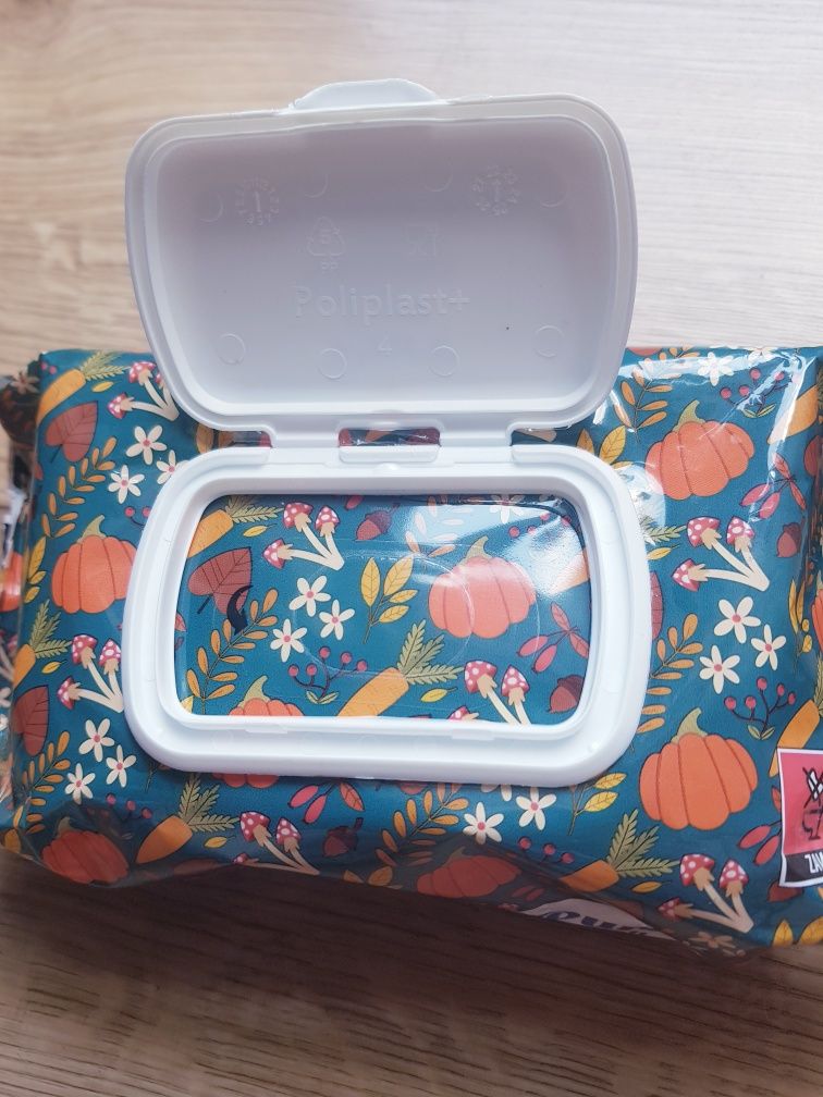 Nowe nawilżane chusteczki dla całej rodziny Glamour 1x120sztuk