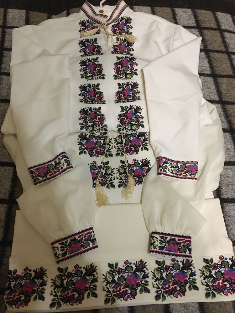 Продаж вишиванки