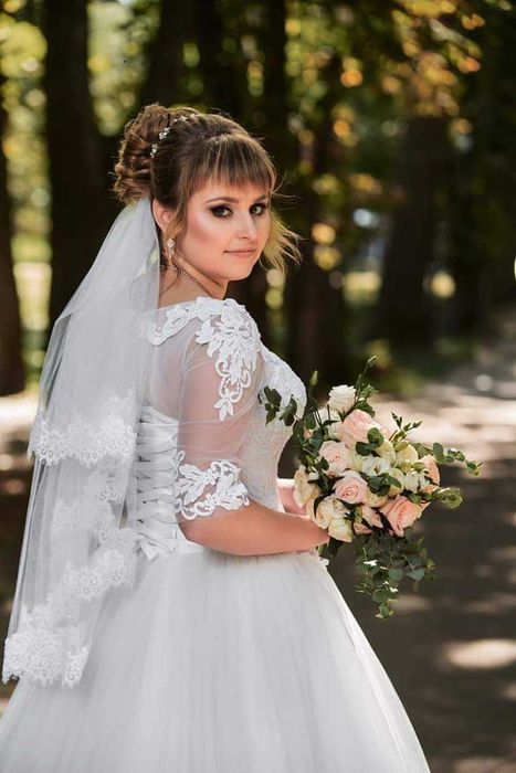Укладки, зачіски, весільні образи.