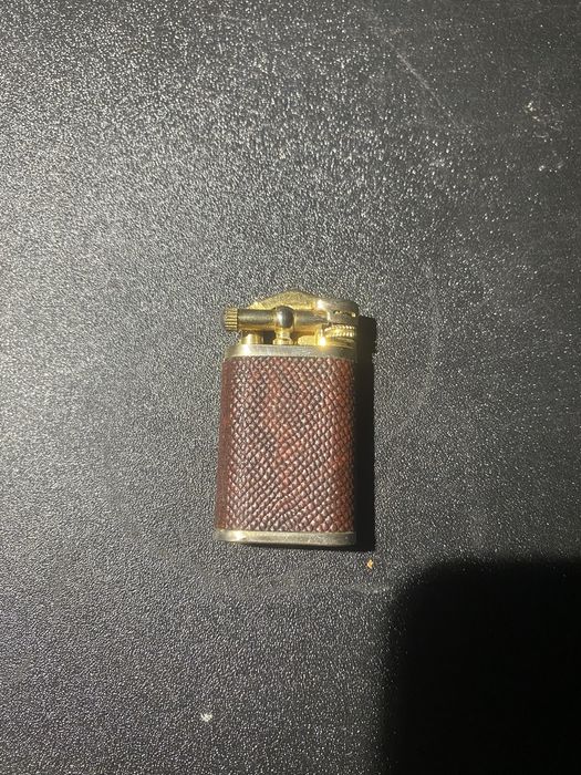 Pamiątkowa zapalniczka gazowa