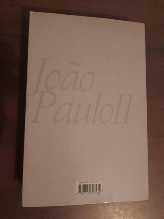 Livro "João Paulo II. a vida de Karol Wojtyla" de Tad Szulc