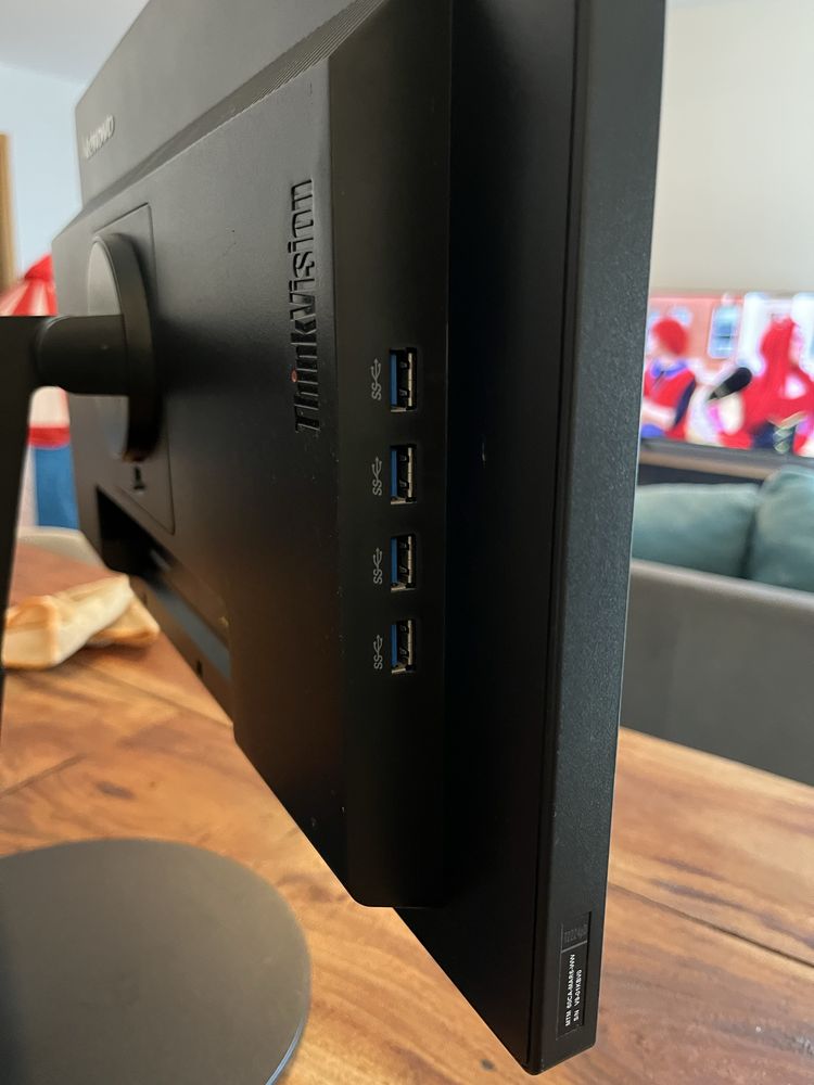 Monitor Lenovo ThinkVision T2224pD - 21,5’’