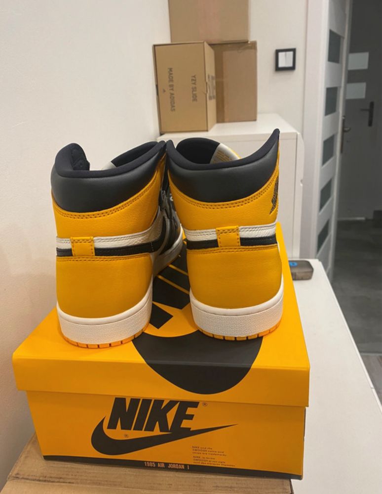 Air Jordan 1 high Taxi