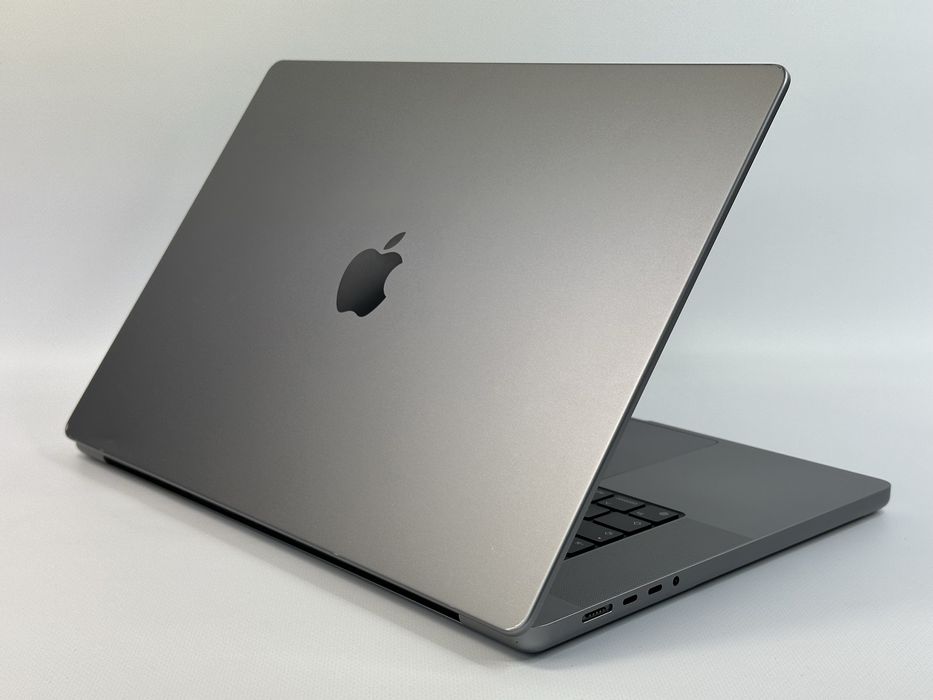 MacBook Pro 16 2021 16 M1 Pro 32 GB 512 GB SSD MDM