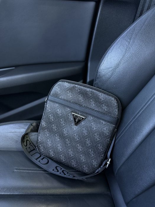Чоловіча сумка Guess Vezzola месенджер через плече гес гесс