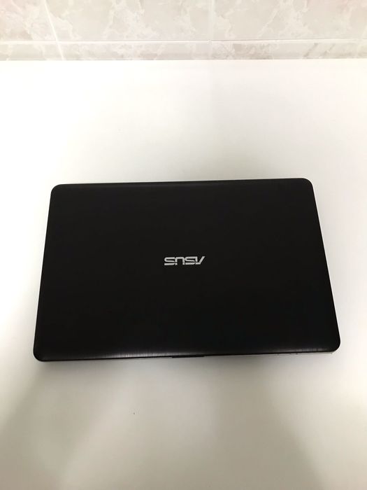 Asus X540L em bom estado