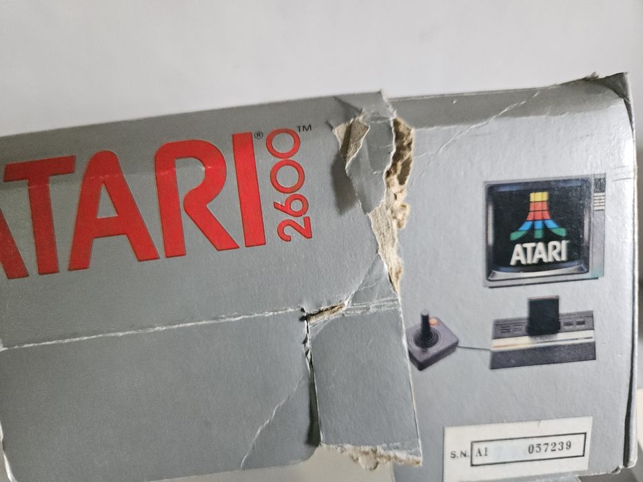 Atari 2600 com caixa