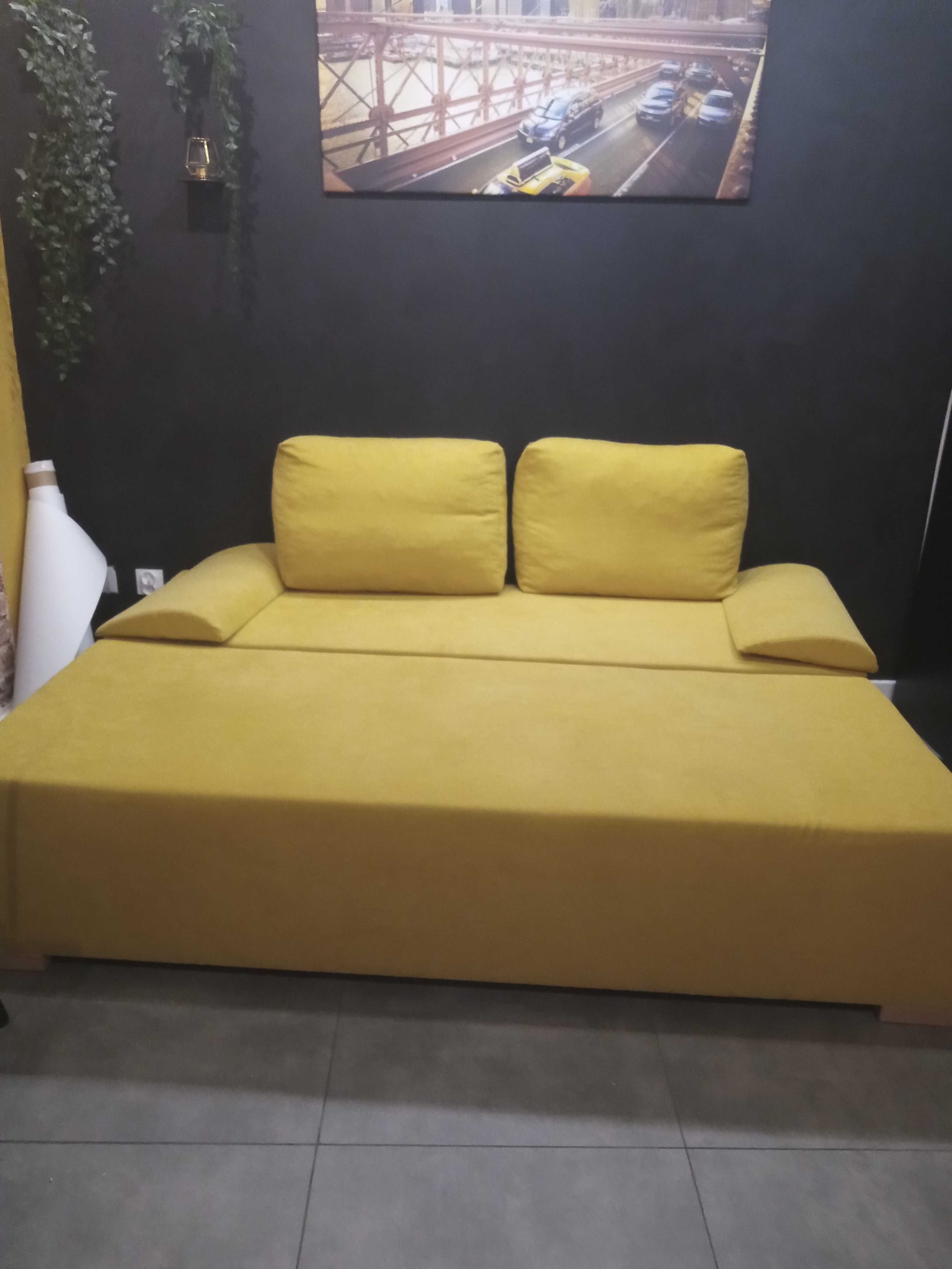 Kanapa żółta nowa mieszkanie deweloperskie funkcja spania
