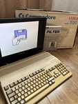 Amiga 500 z pudełkiem i akcesoriami