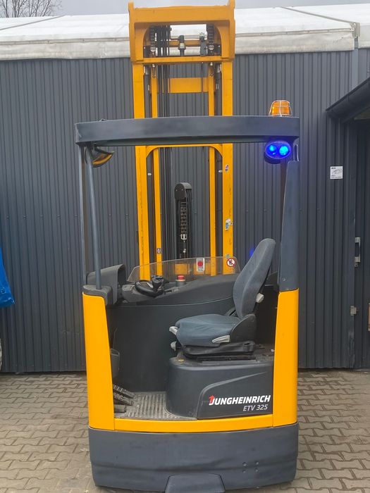 Jungheinrich ETV 325 wózek paletowy, boczny, wysoki skład reach truck