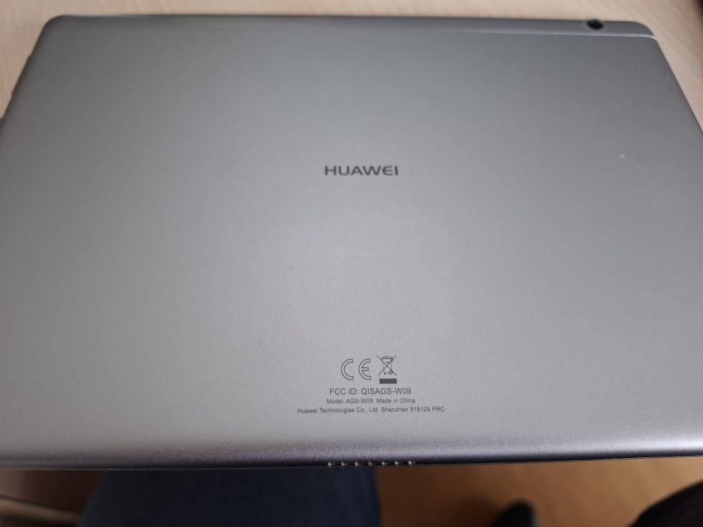 Планшет Huawei t3 10