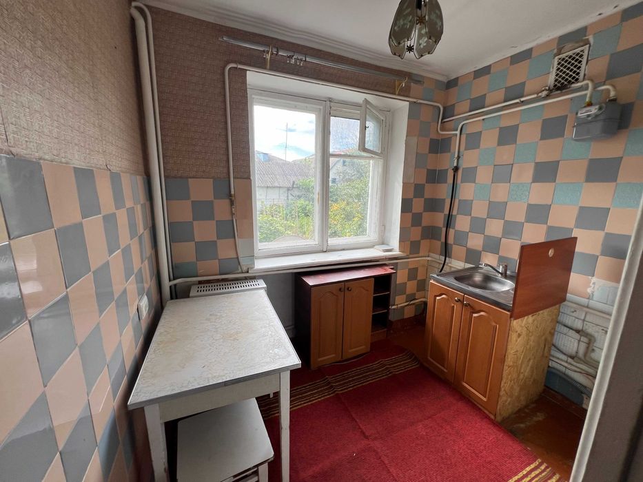 Продається двокімнатна квартира, в м. Сквира.