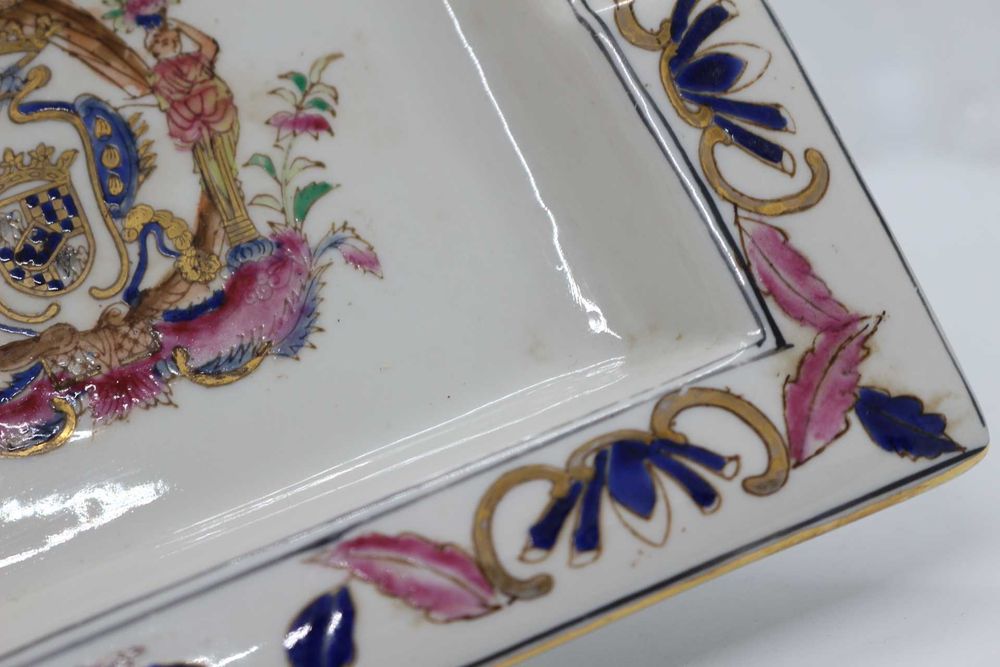 Cinzeiro porcelana chinesa com brasão de Armas Mello e Castro XX