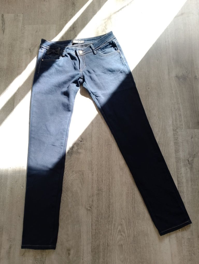 Spodnie jeansowe z elastanem 42