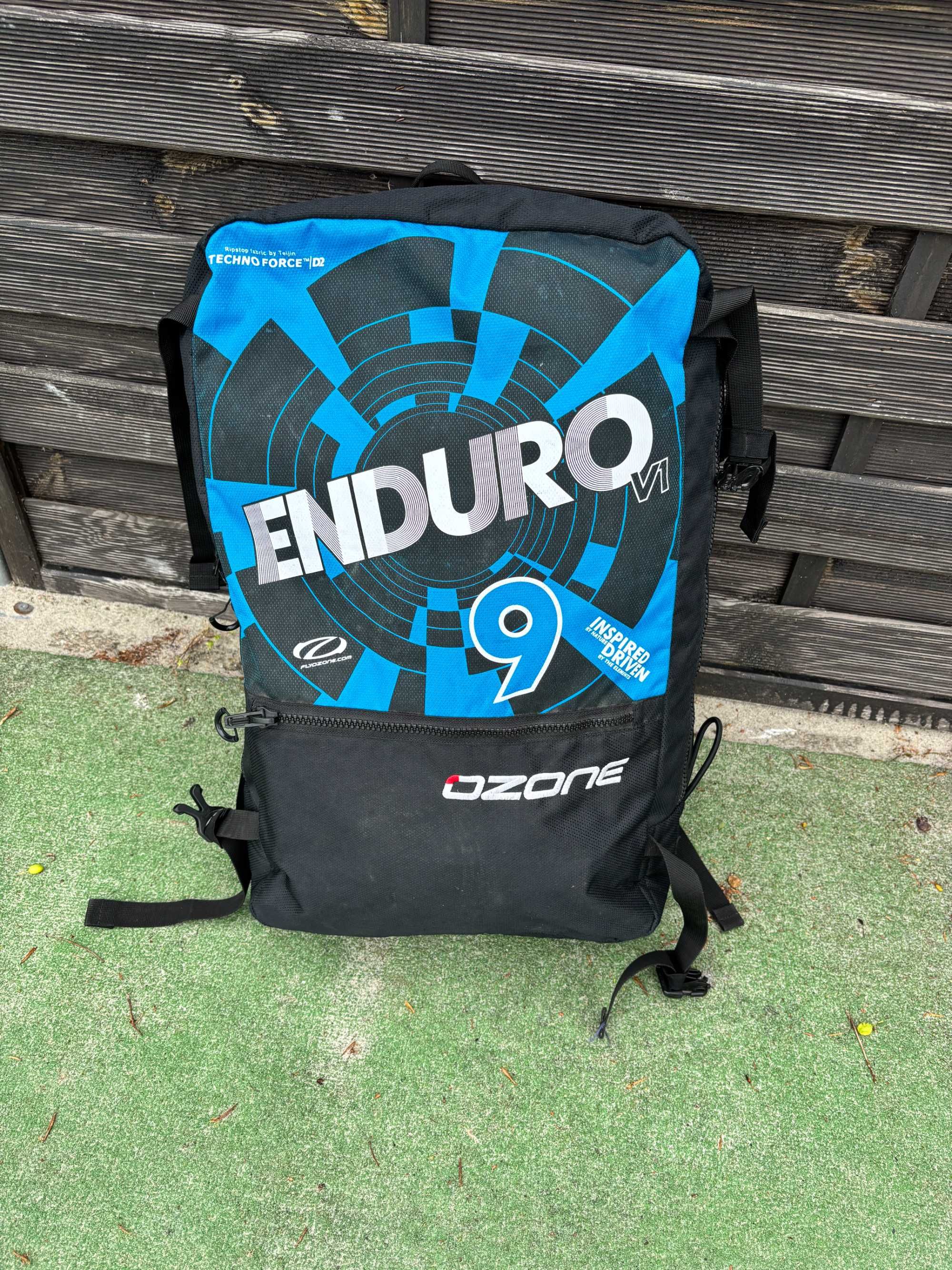 Latawiec Ozone Enduro V1 9m Kitesurfing