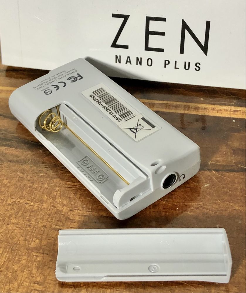 Kompletny topowy odtwarzacz MP3 Creative ZEN Nano Plus 512 MB radio !!