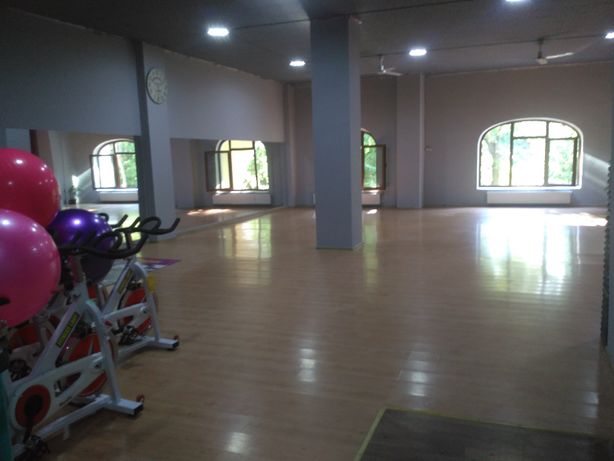 Аренда зала Центр танцев фитнеса йоги семинаров конференций тренингов