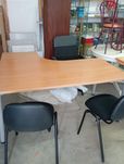 Secretaria escritório com 3 cadeiras