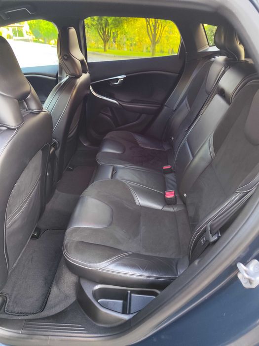 Volvo V40 1.6 D R-Design - Revisão Feita - Aceito Retoma - Impecável