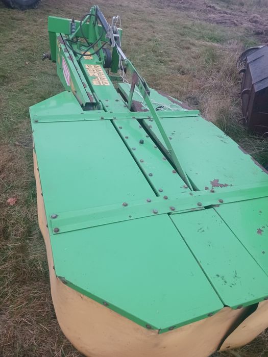 Kosiarka rotacyjna hydraulicznie składana 185