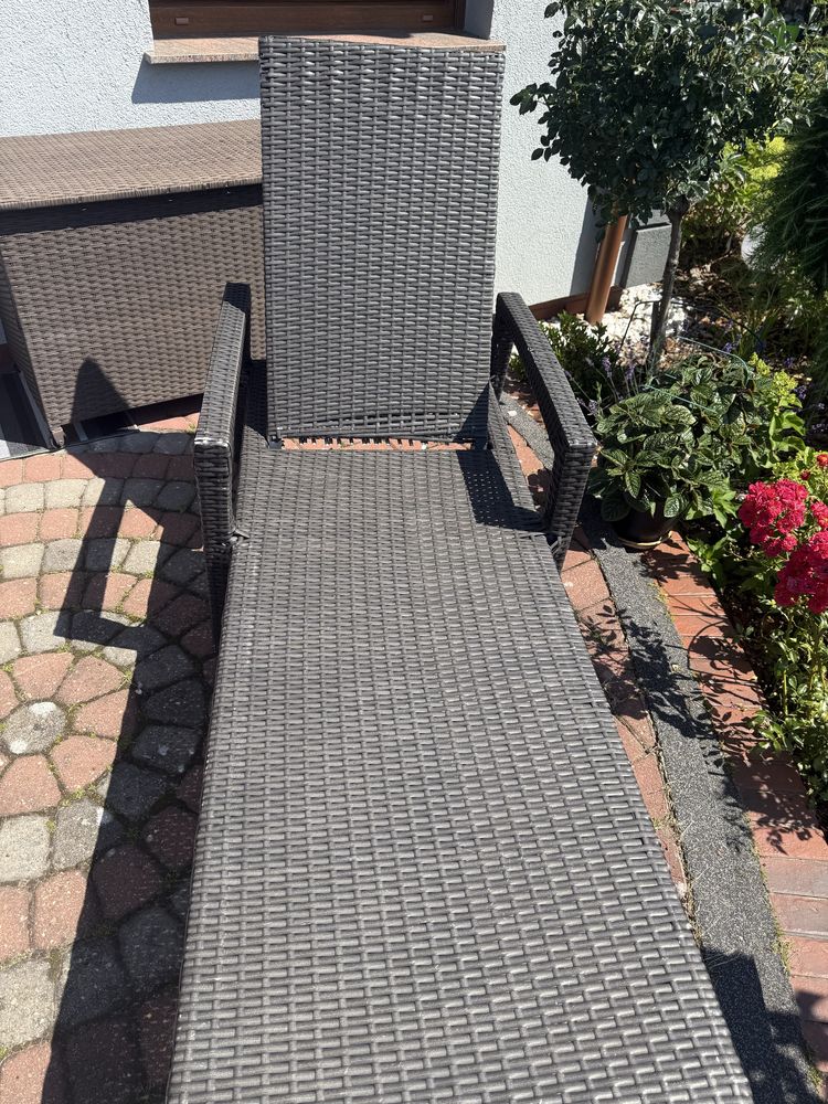 Lezak z technorattanu taras balkon