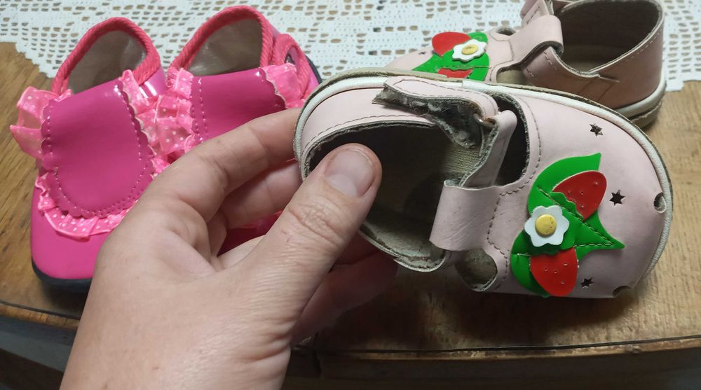 Сандалі для дівчинки