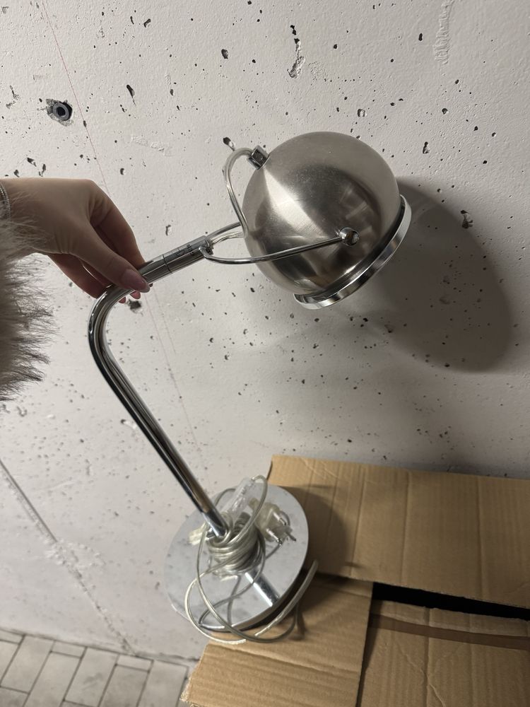 Lampa biurowa srebrna