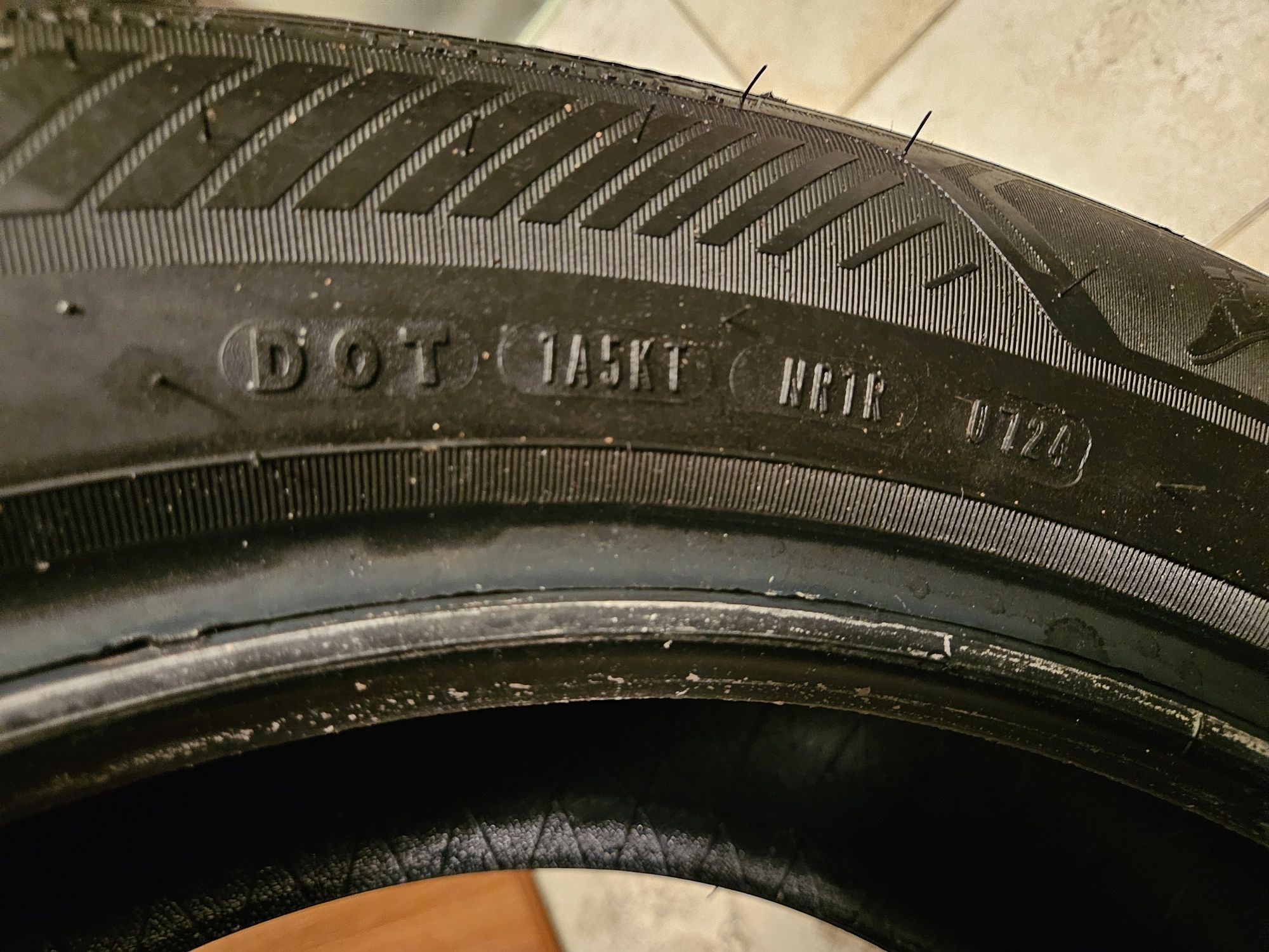 Jak nowe 4 Opony letnie 215/60/R17 96H Goodyear Efficientgrip 2 SUV