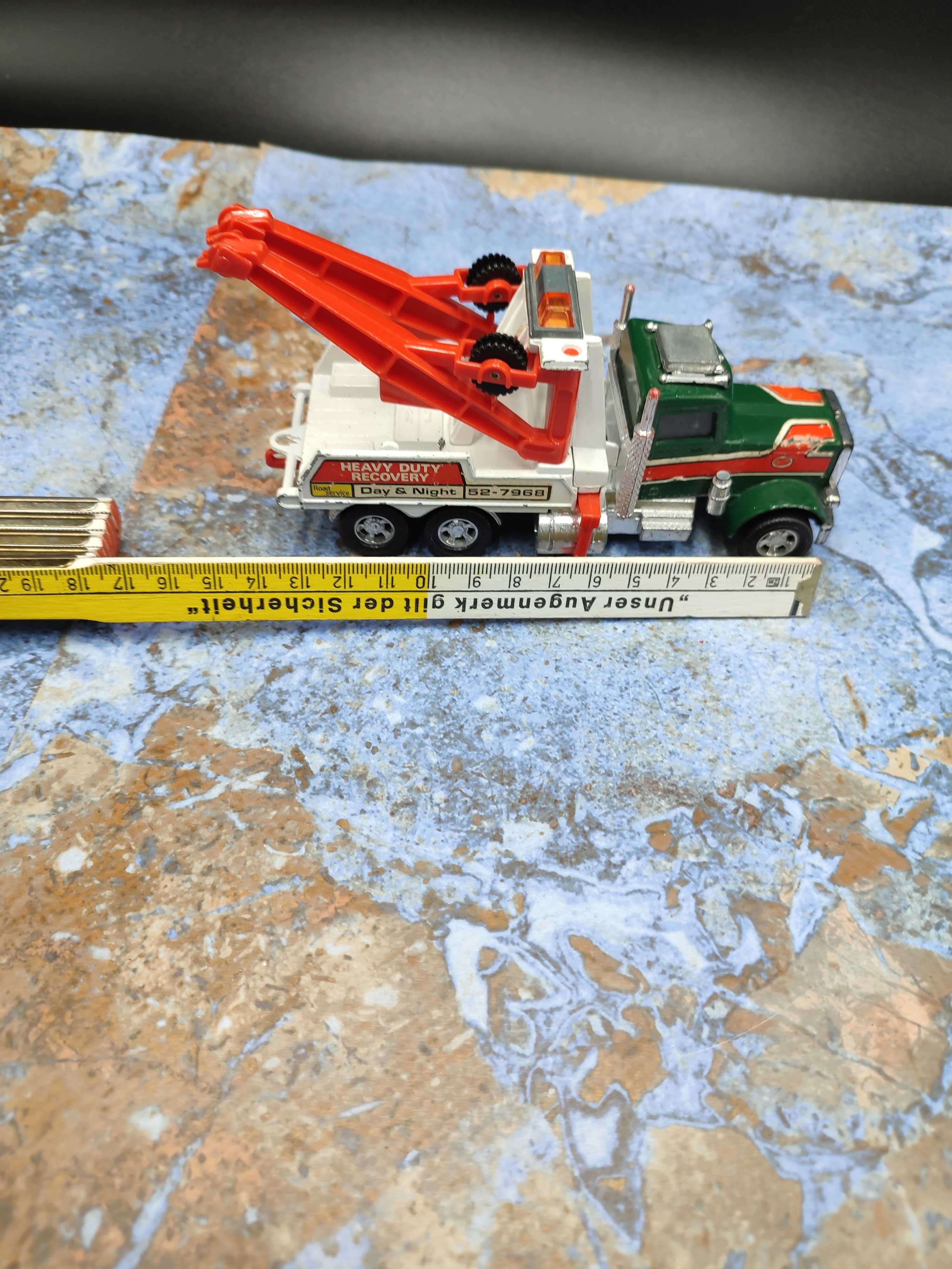 Matchbox Super Kings Peterbilt Truck 2943