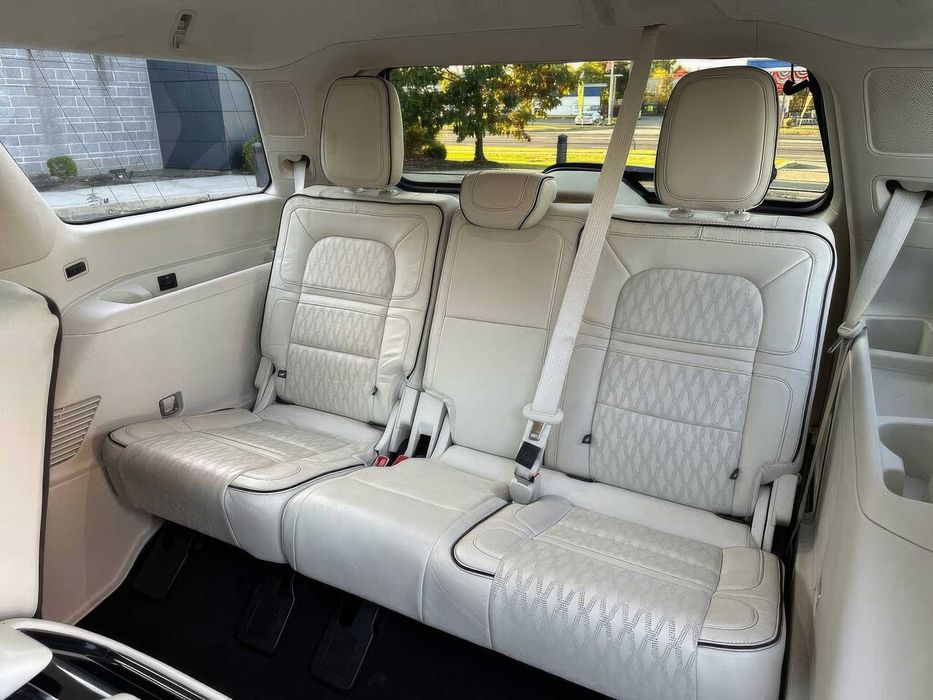 Lincoln Navigator Black Label      2018
