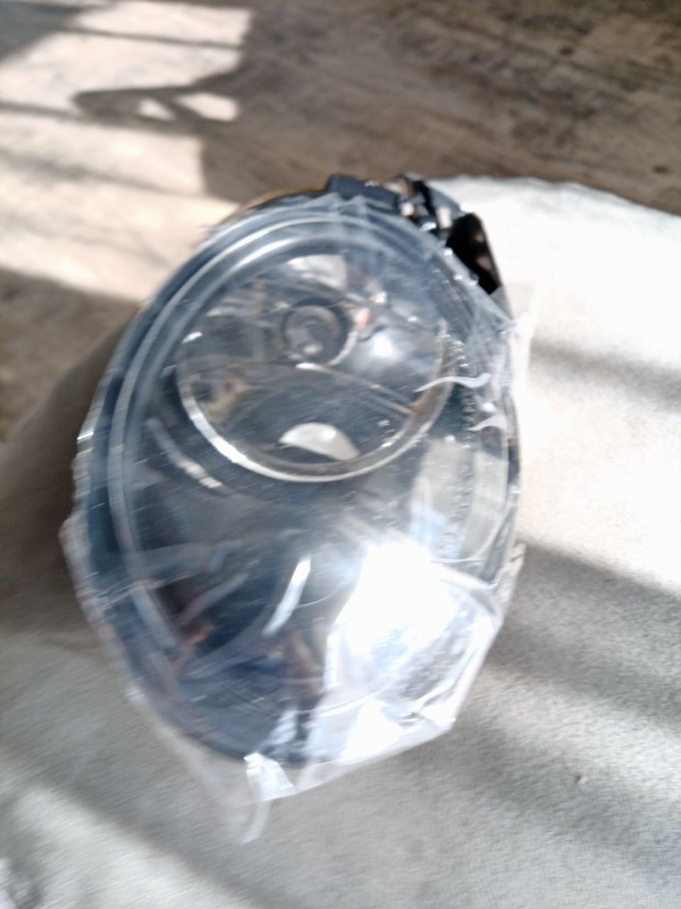 VW Passat - nowy halogen prawy