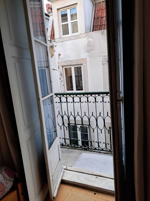 Alugo quarto Bairro Alto