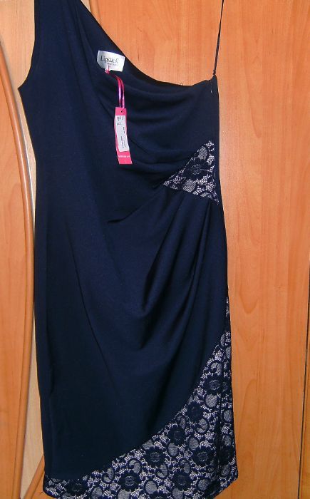 Шикарное коктейльное платье на одно плечо lipstick boutique