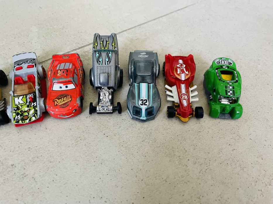 Autka samochodziki resoraki 12szt